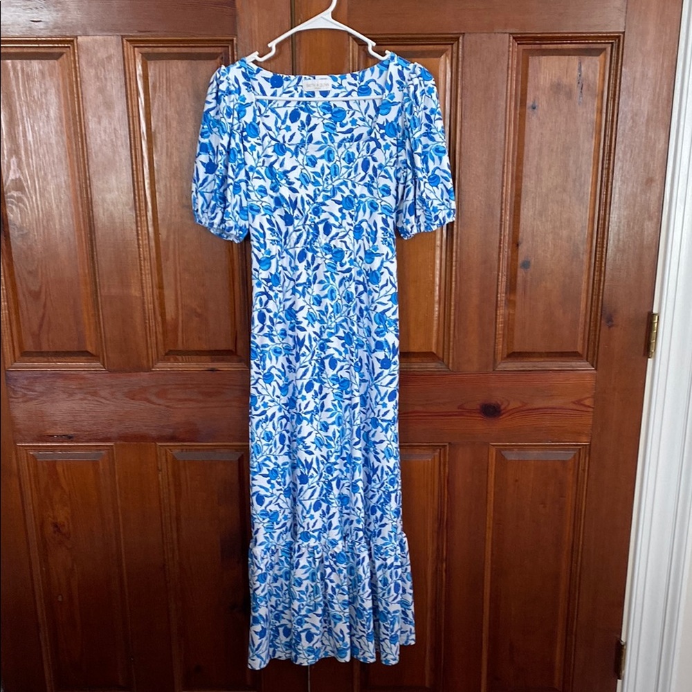 Smith & Quinn Blue and White Puff Sleeve Dress